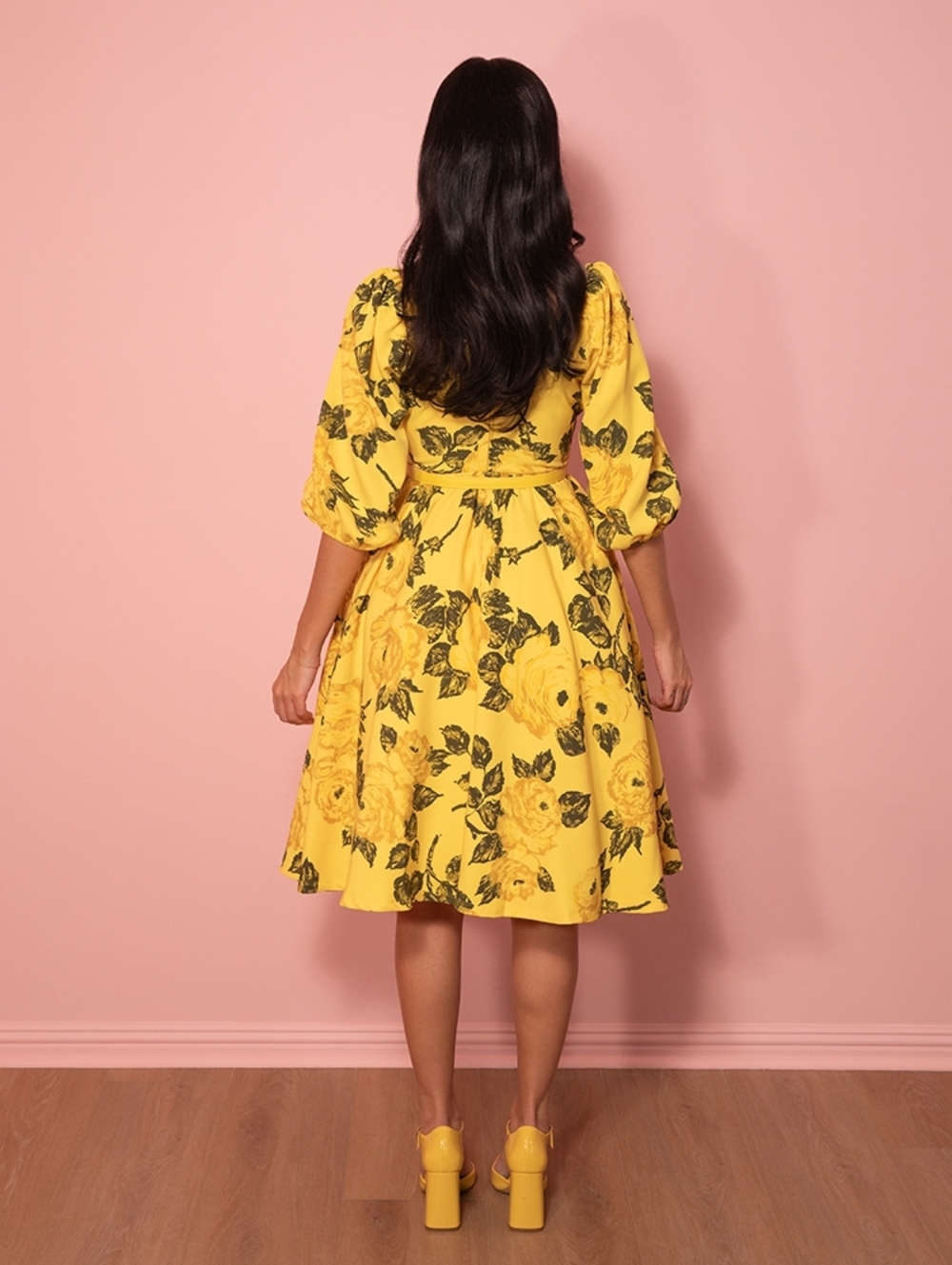 Small Yellow Roses Vacation Dress - Picture 3 of 4